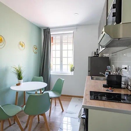 Capstay La Rhonelle - Netflix - 2 - Cuisine