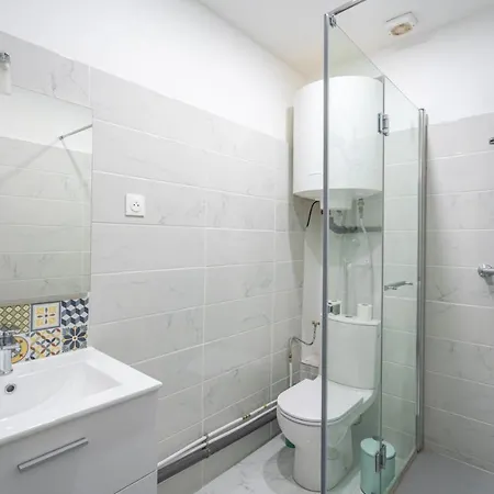 Capstay La Rhonelle - Netflix - 2 - Cuisine Apartament Valenciennes