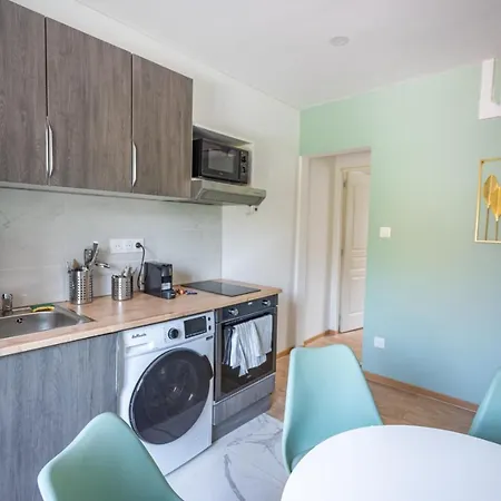 Capstay La Rhonelle - Netflix - 2 - Cuisine Valenciennes