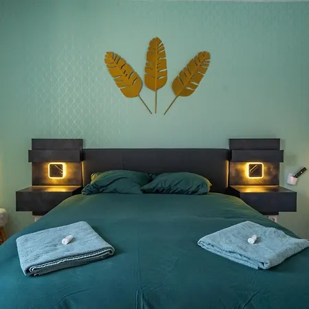 Capstay La Rhonelle - Netflix - 2 - Cuisine Valenciennes