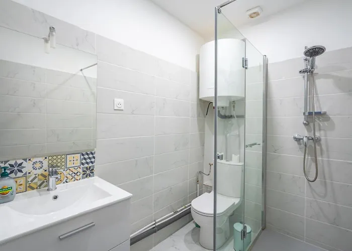 Capstay La Rhonelle - Netflix - 2 - Cuisine Apartamento Valenciennes